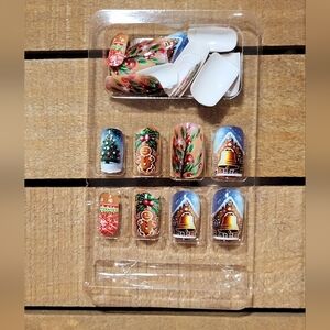 Boutique Christmas Press On Nails